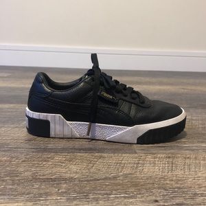 Puma Sneakers